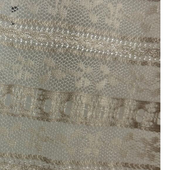 Urban Outfitters Kimichi Blue Lace Top size M/L NWT - Picture 9 of 10